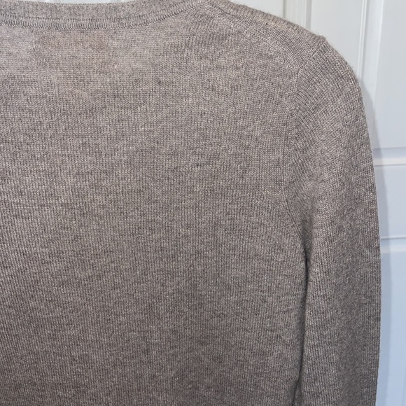 Ellen Tracy 2 ply Heather gray cashmere sweater - Picture 7 of 8